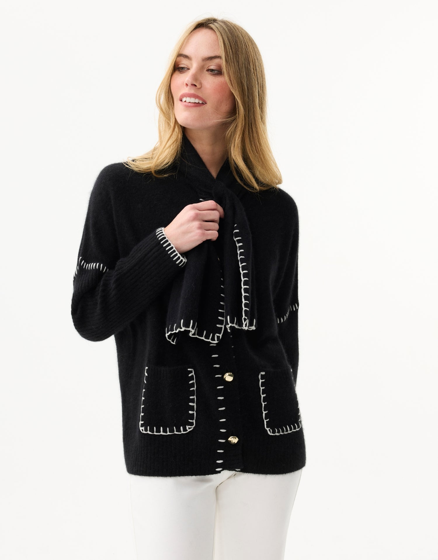 Cardigan en laine à surpiqûres contrastées