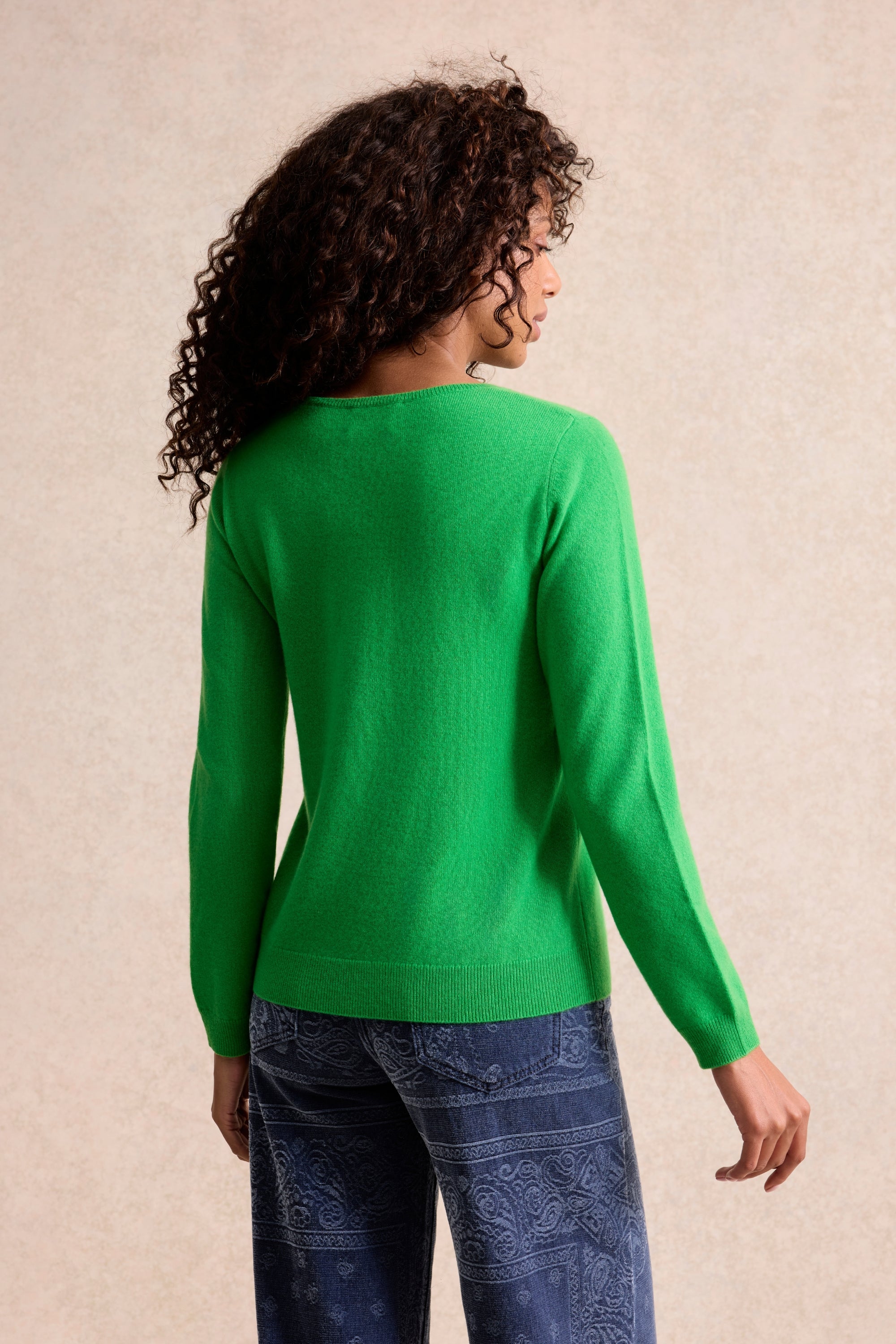 Pull col V cachemire vert