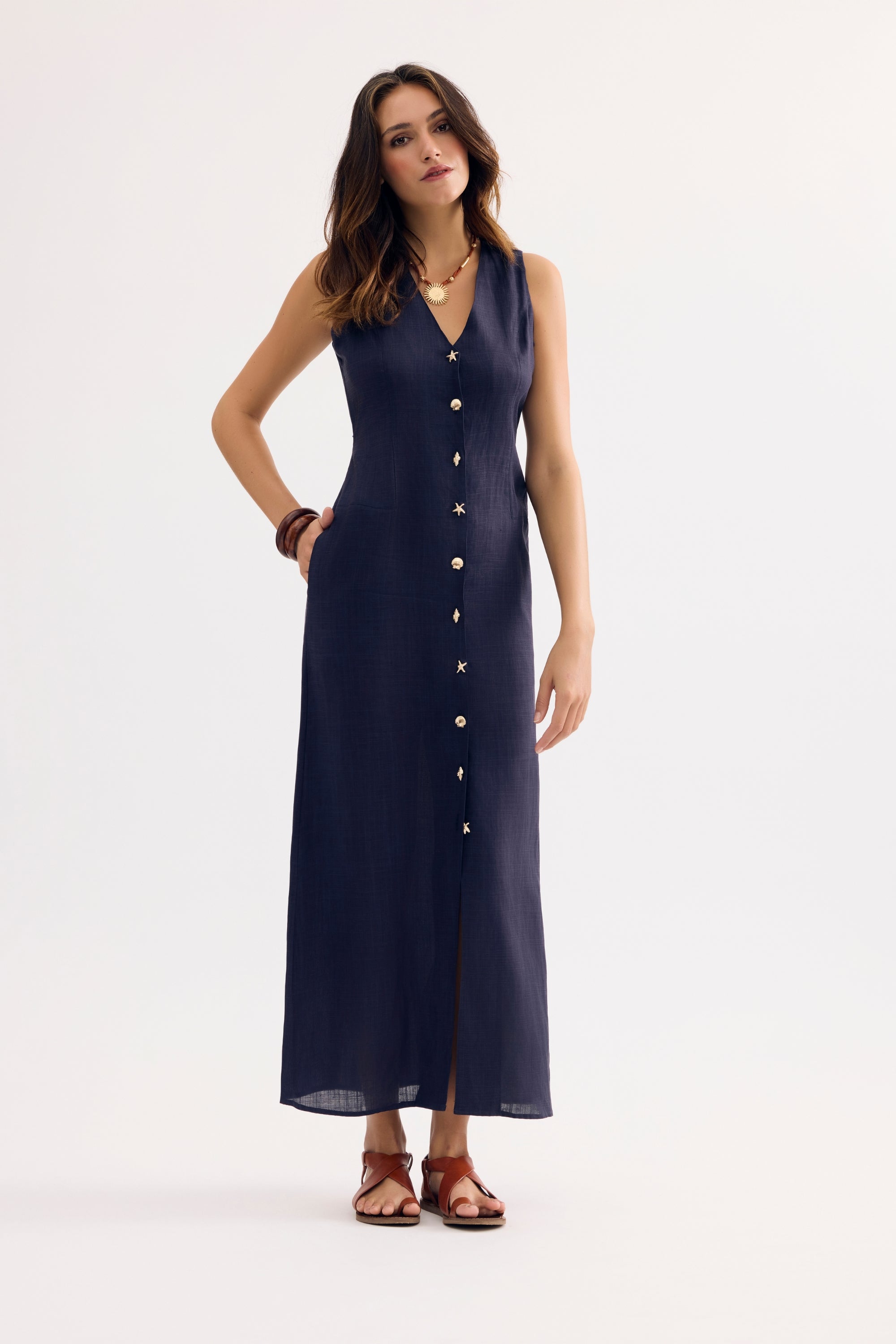 Robe longue boutonnée en lin bleu marine