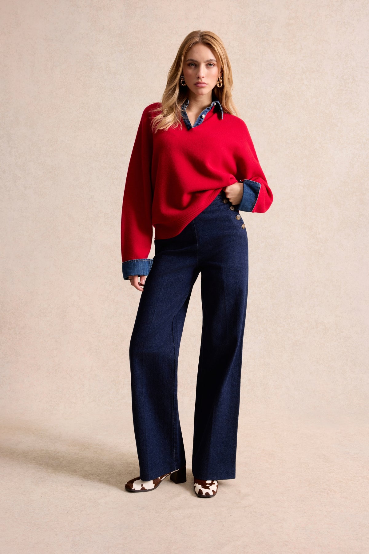 Pull 100 % laine col chemise rouge