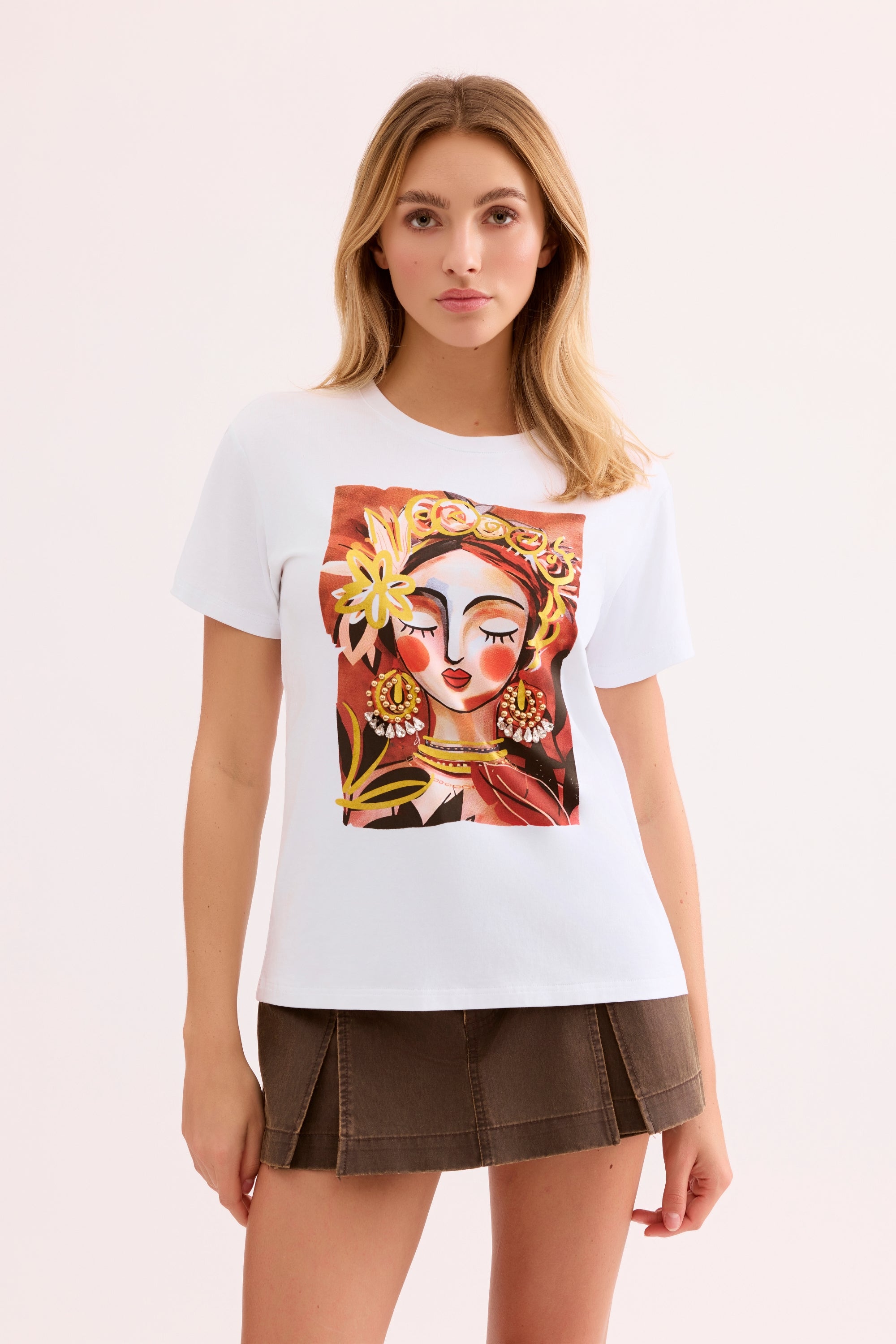 T-shirt imprimé visage artistique