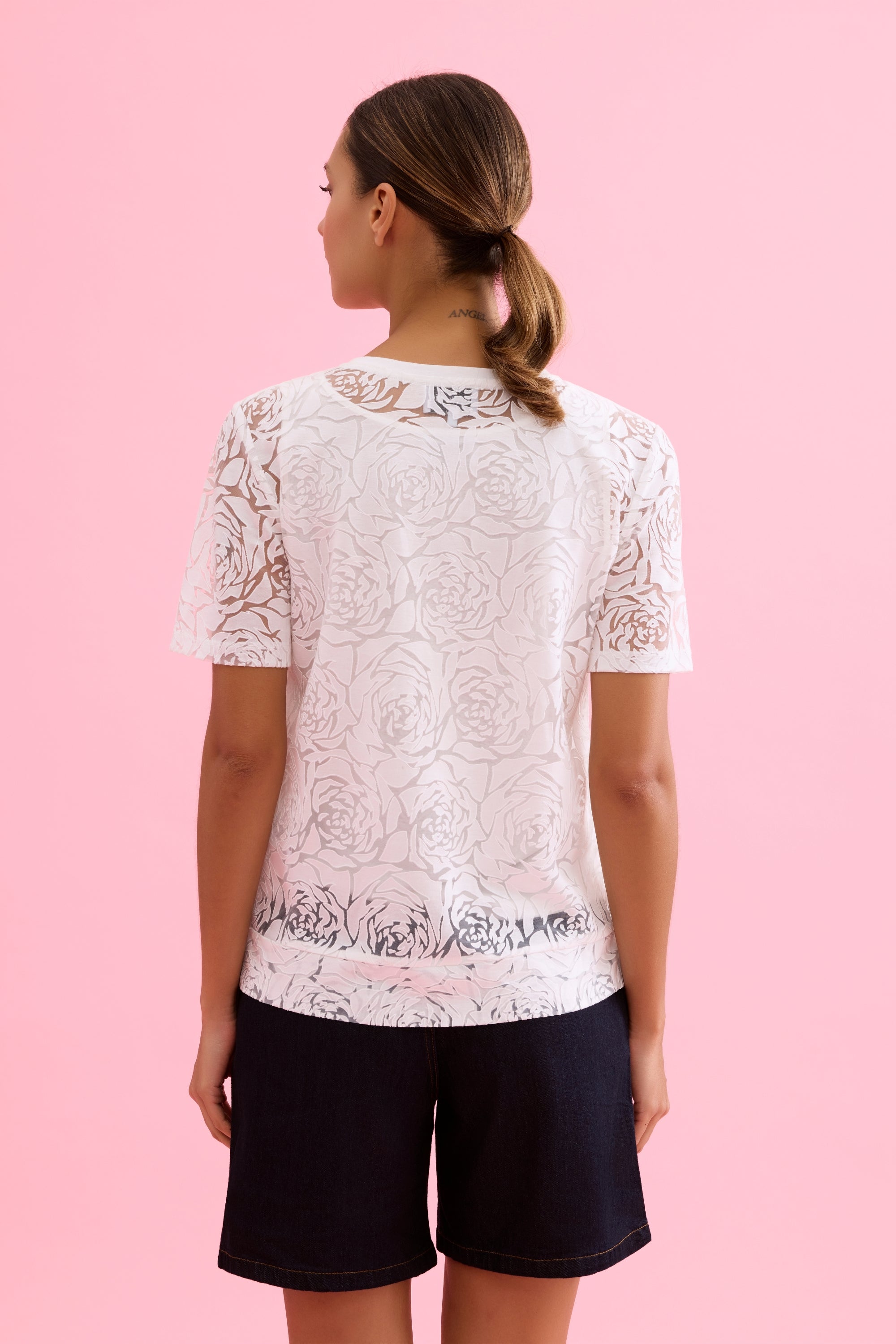 T-shirt dévoré motif roses