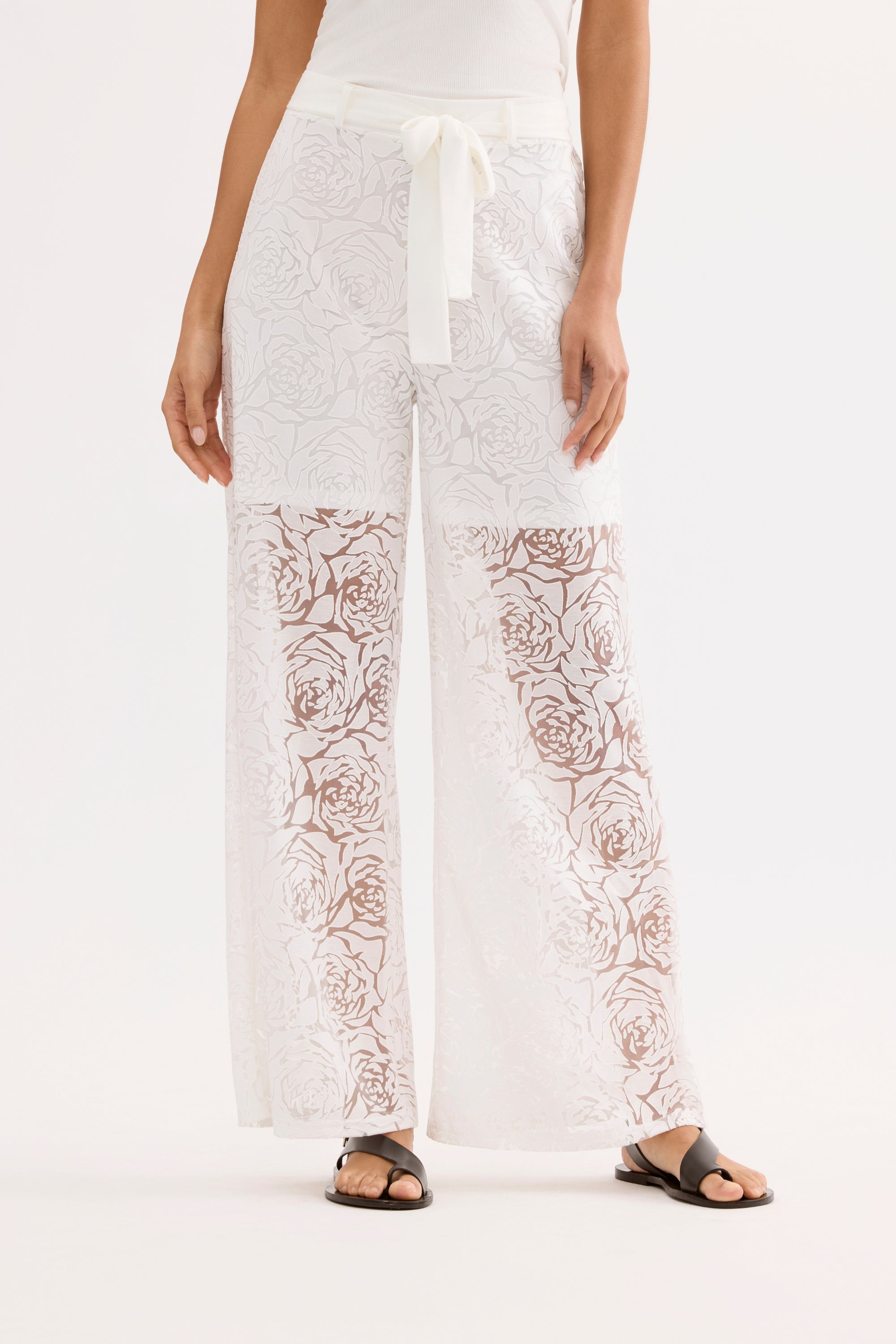 Pantalon dentelle florale
