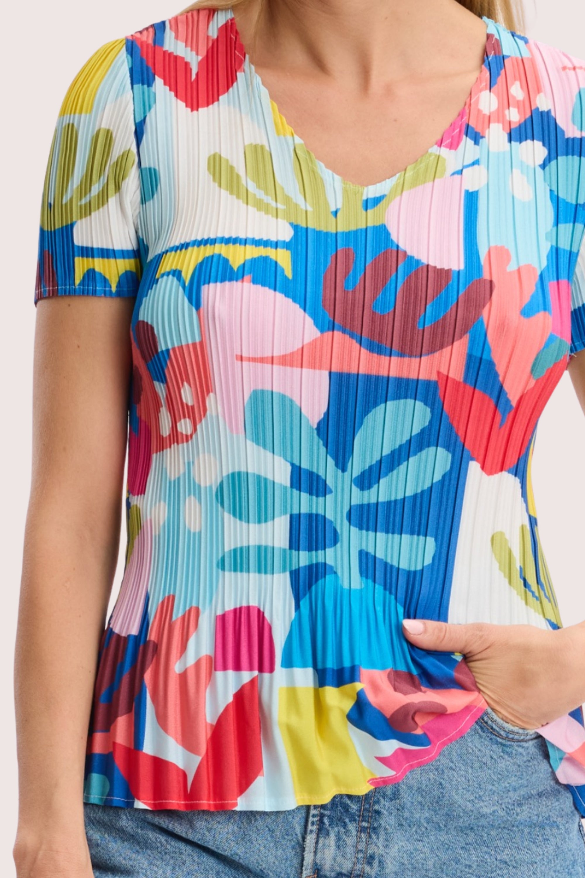 T-shirt plissé imprimé tropical coloré