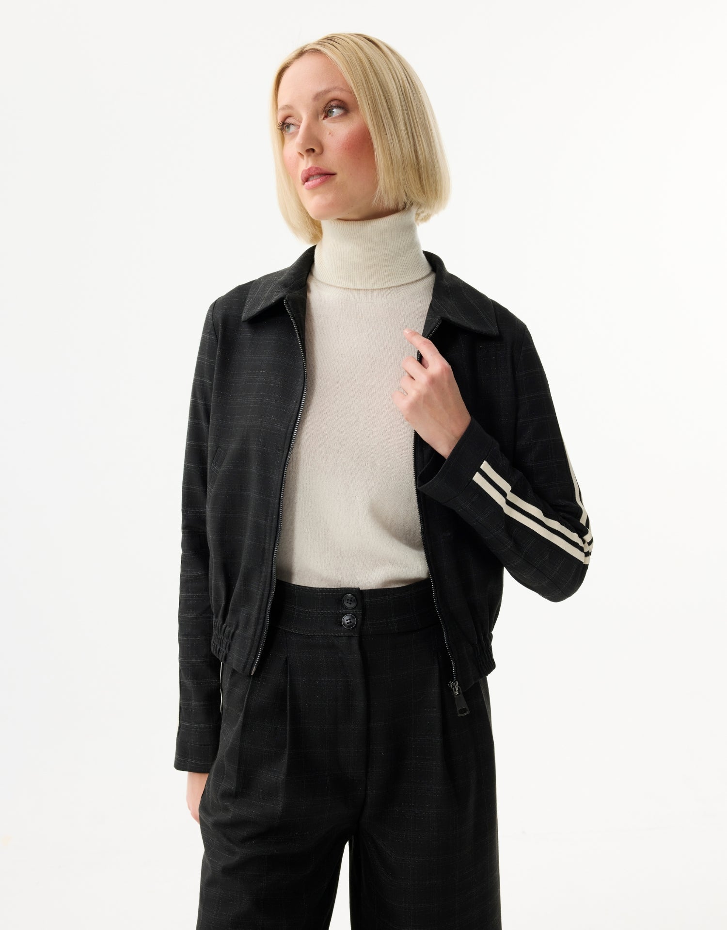 Veste zippée à carreaux discrets
