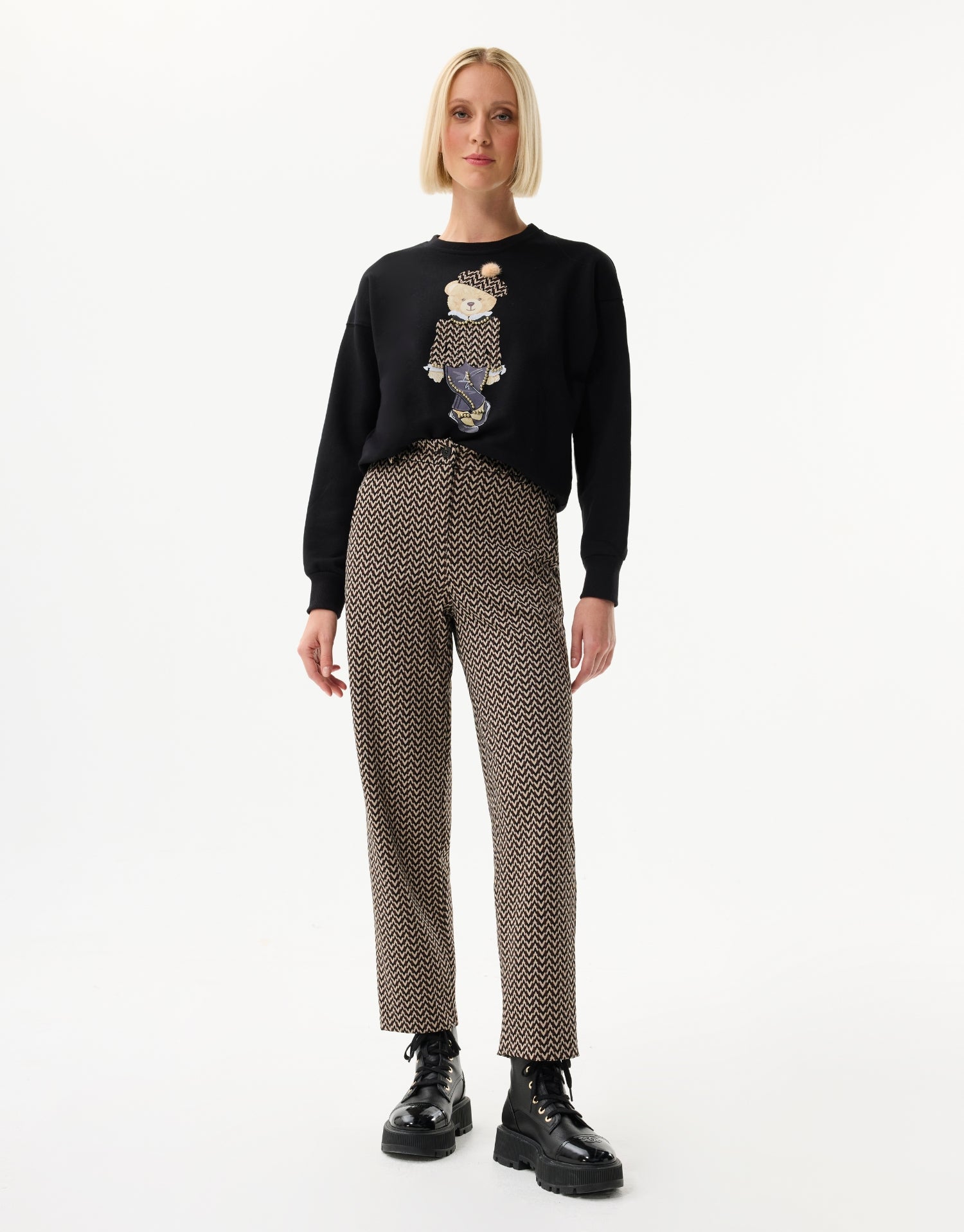 Pantalon motif chevrons