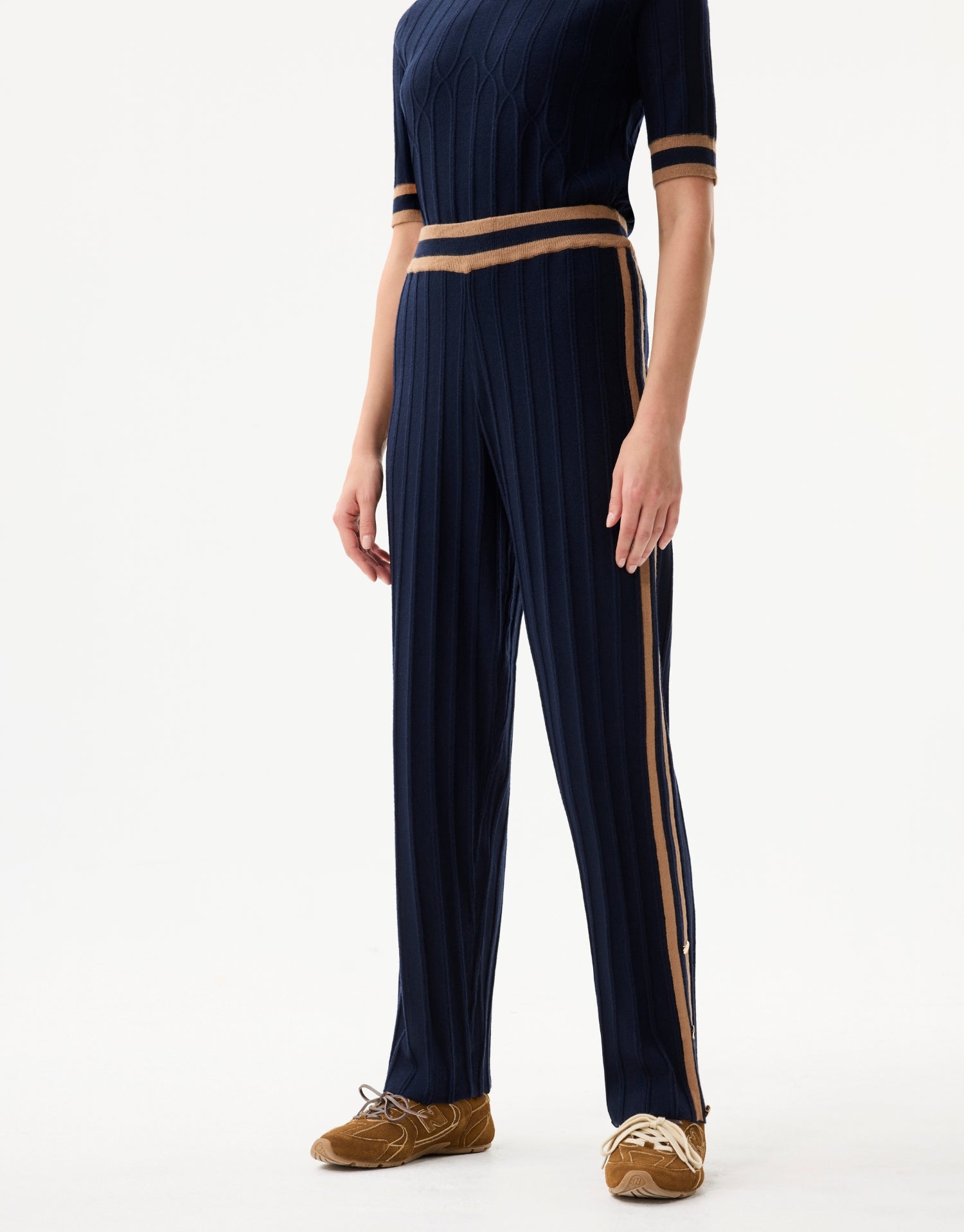 Pantalon en maille rayée bleu marine
