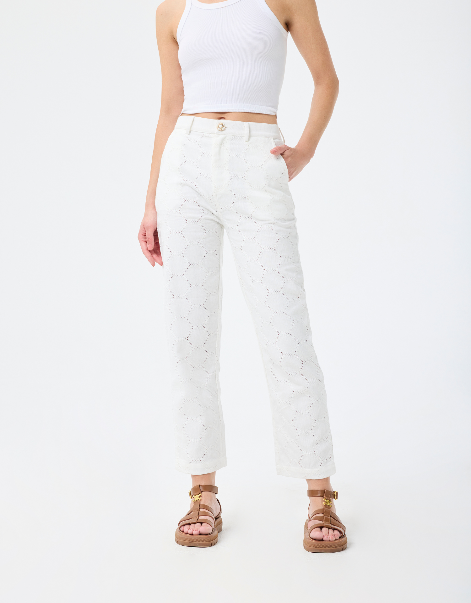 pantalon esmée ecru en 100% coton, coupe structurée et ajustée, vêtement femme