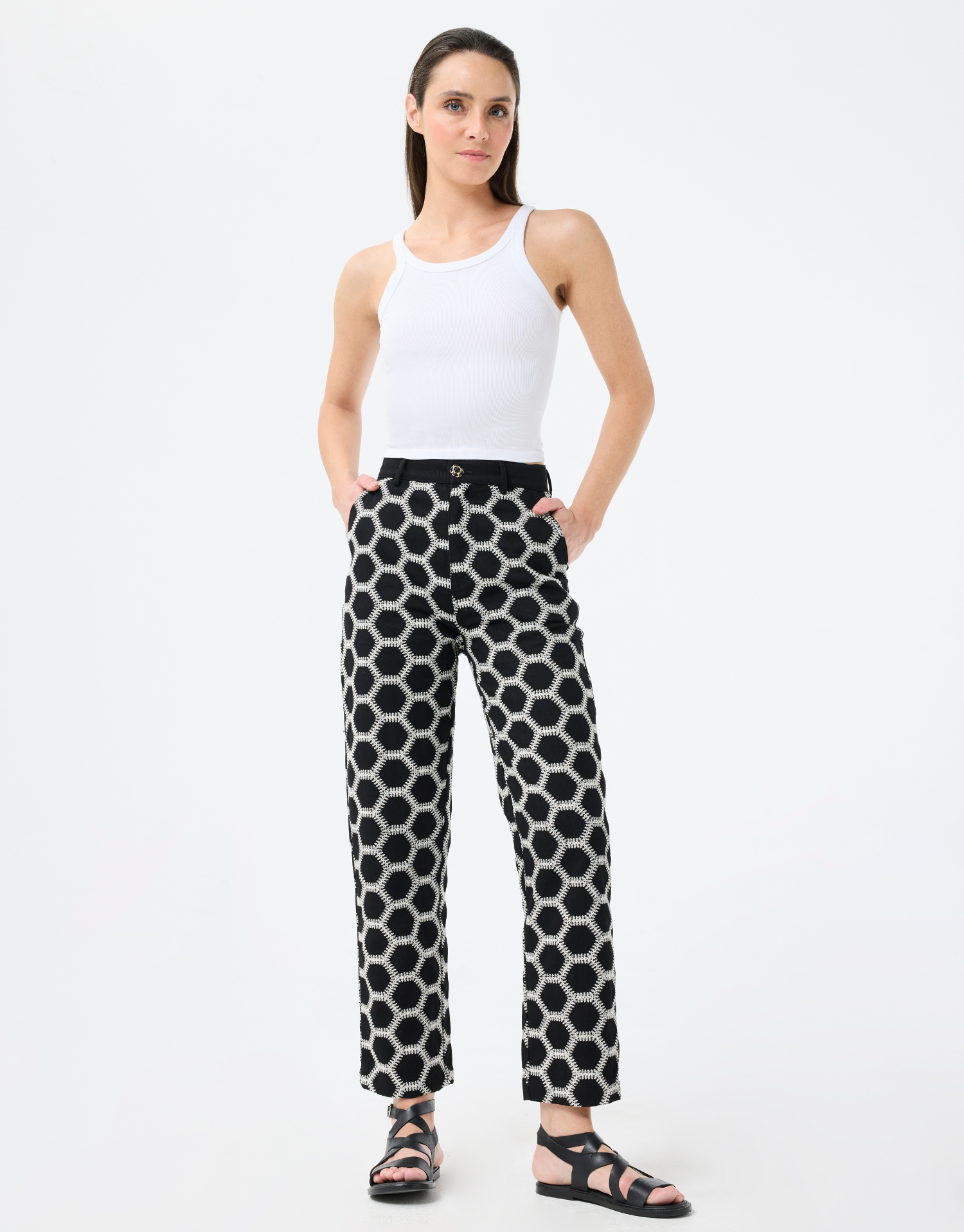 pantalon esmée noir en 100% coton, coupe structurée et ajustée, vêtement femme