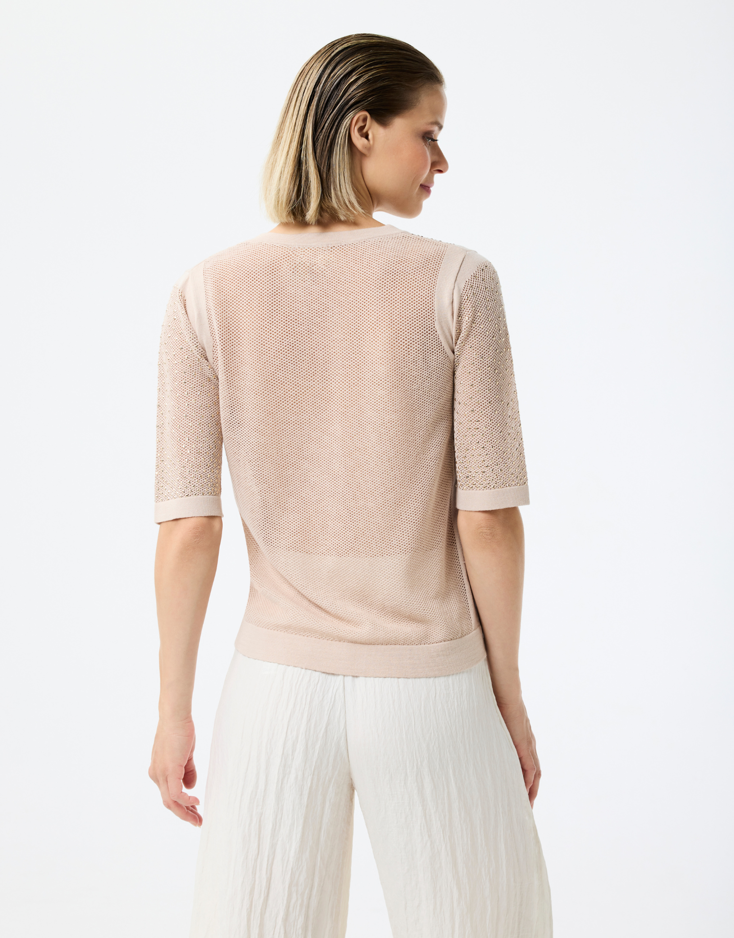 pull beige semi-transparent avec paillettes scintillantes, léger et raffiné