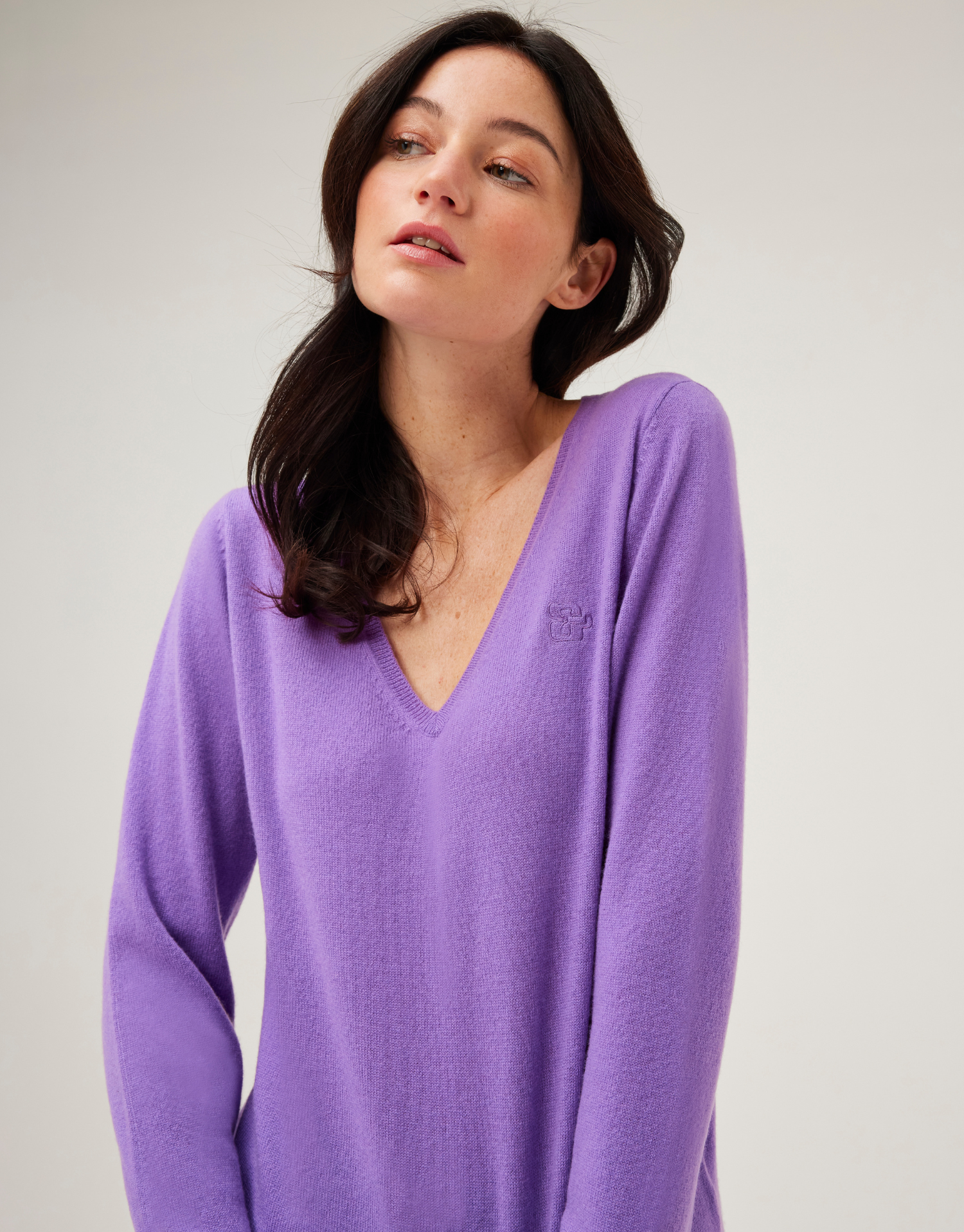 pull-selena-violet-4