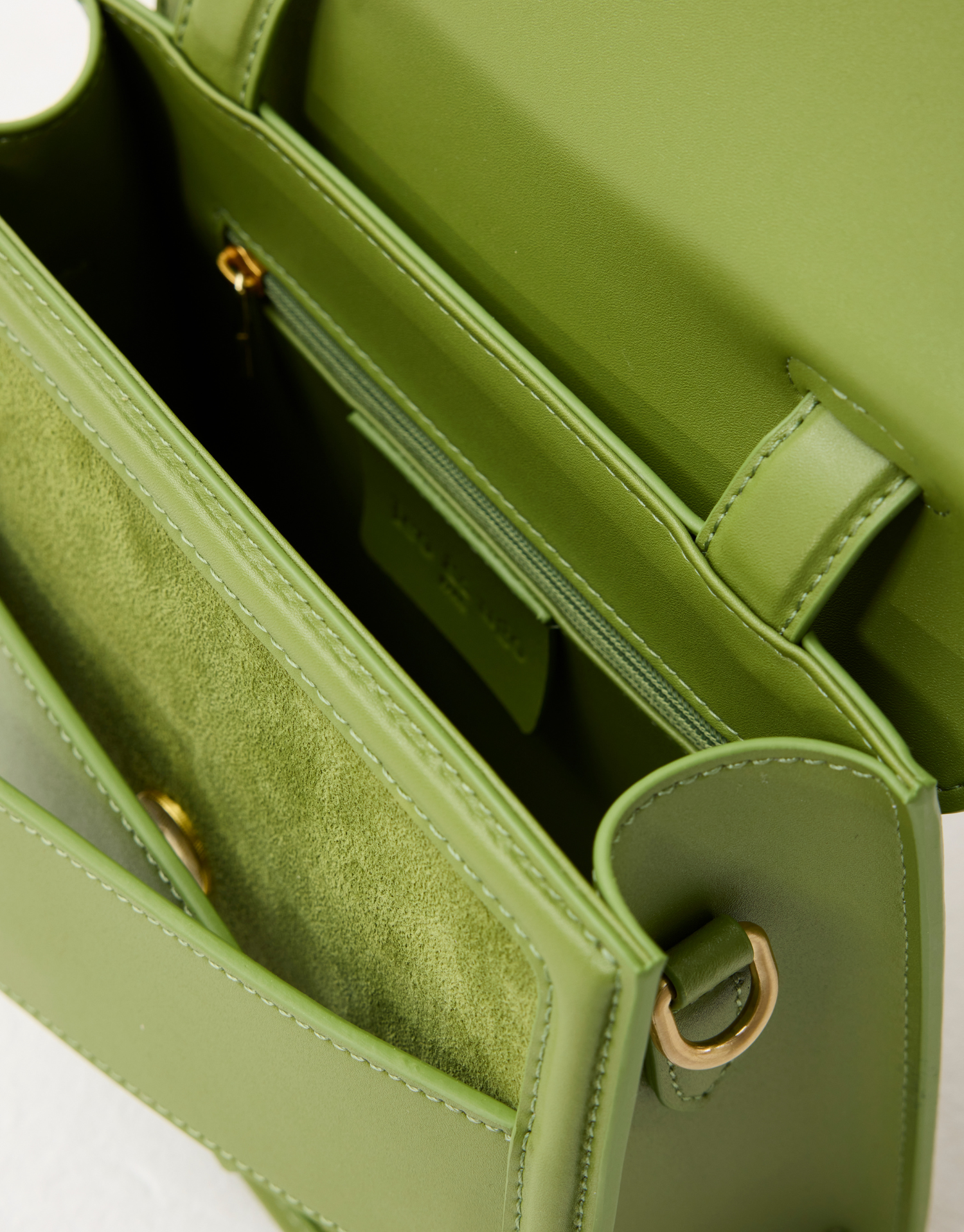 sac leo mini en cuir suede vert - elegant et tendance