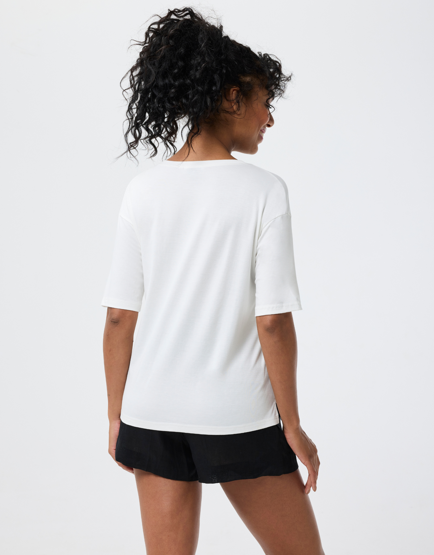ANNA T-SHIRT