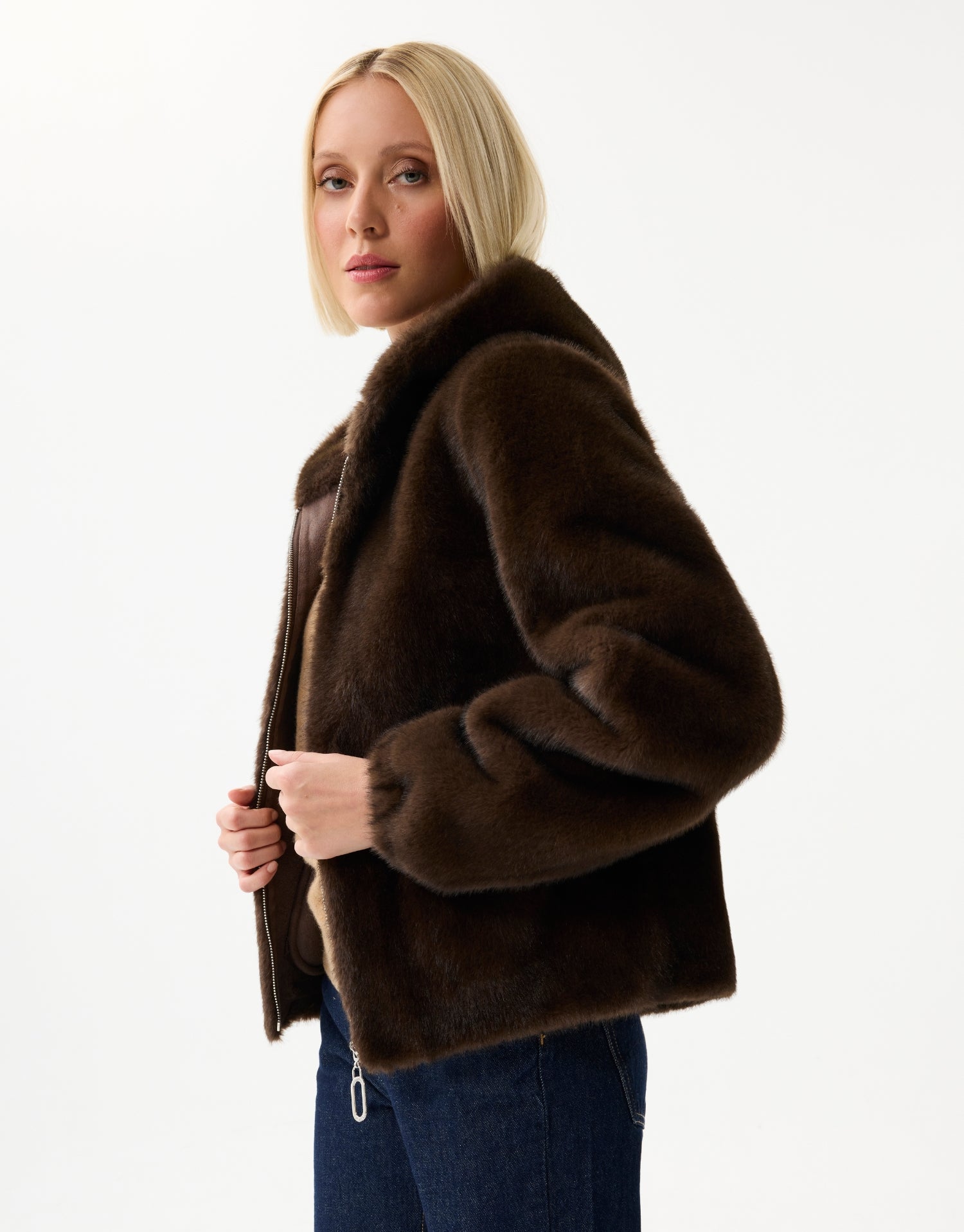 Veste à capuche en fausse fourrure marron